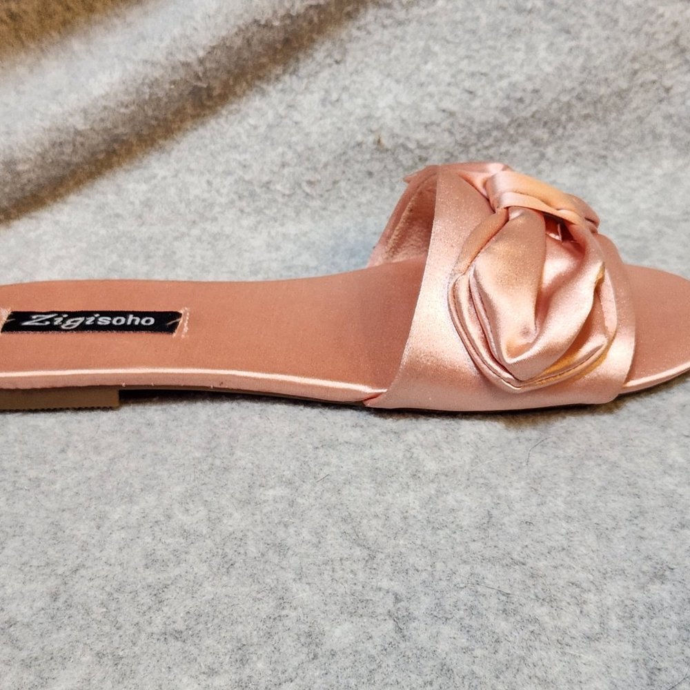 ZIGI SOHO Valiant Pink Blush Satin Slide Flat Dress Sandals - NEW IN BOX - Picture 5 of 6